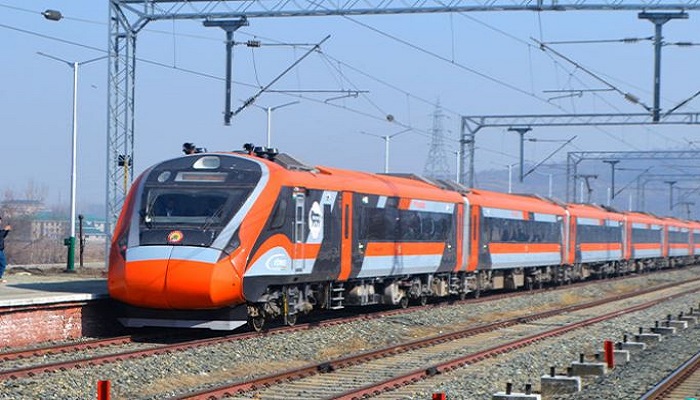 વાપી નજીક વંદે ભારત ટ્રેન પર પથ્થરમારો કરતા બે આરોપીઓ પકડાયા