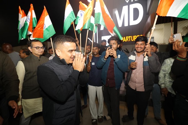 VIDEO: નાયબ મુખ્યમંત્રી હર્ષ સંઘવી વર્લ્ડ ઈકોનોમિક ફોરમમાં સહભાગી થવા રવાના થયા