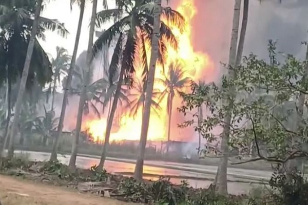 આંધ્રપ્રદેશમાં ONGC તેલના કૂવામાં લાગેલી આગને બુઝાવવાના પ્રયાસો ચાલુ