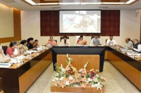 manisa vakil. meeting