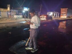 A tanker loaded with pomolin oil capsized