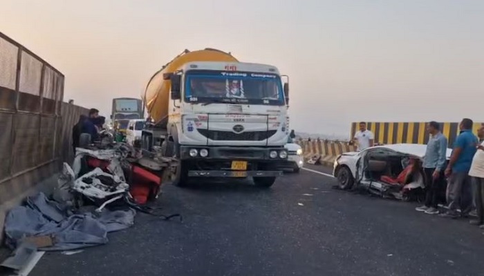 જેતલસર રેલવે ઓવરબ્રિજ પર કાર પુલની દીવાલ સાથે અથડાતા ત્રણનાં મોત