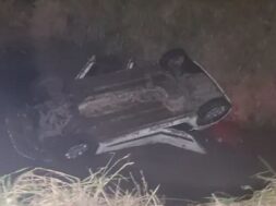 Car fell in to the canal, Surat