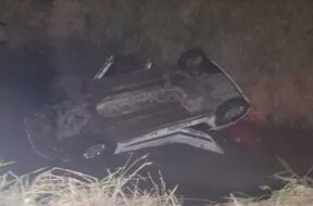 Car fell in to the canal, Surat