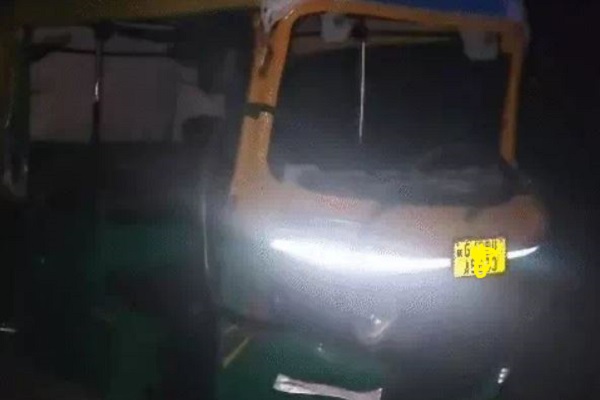 કડીના અલદેશણ રોડ પર ગૌવંશની કતલથી લોકોમાં રોષ,  હથિયારો અને રિક્ષા મળ્યા