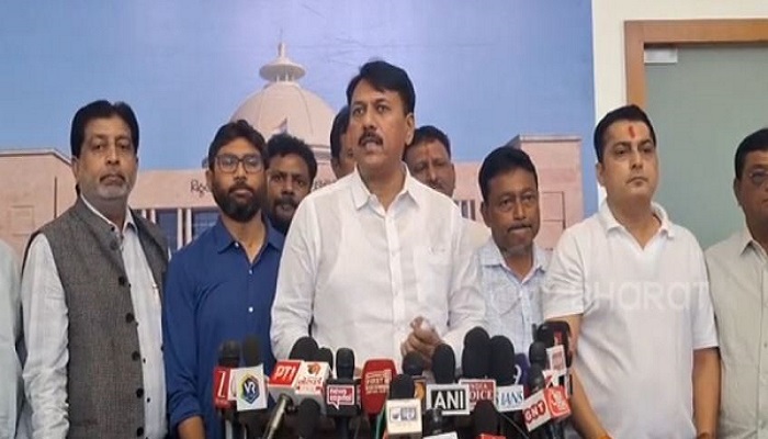 વિધાનસભામાં કોંગ્રેસે પછાત વર્ગને અપાતી અપૂરતી સહાયના મુદ્દે  કર્યું વોકઆઉટ