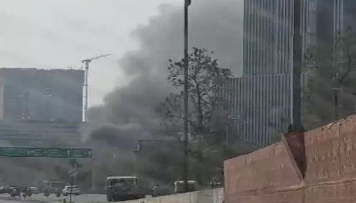 વસ્ત્રાપુરમાં શિવાલિક હાઈસ્ટ્રીટ બિલ્ડિંગ અને ઈસ્કોન નજીક ગોદામમાં લાગી આગ