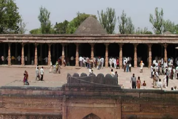 ભોજશાળા અંગે ASIનો ખુલાસો: મંદિરોના અવશેષો પર મસ્જિદ બની હોવાનો દાવો