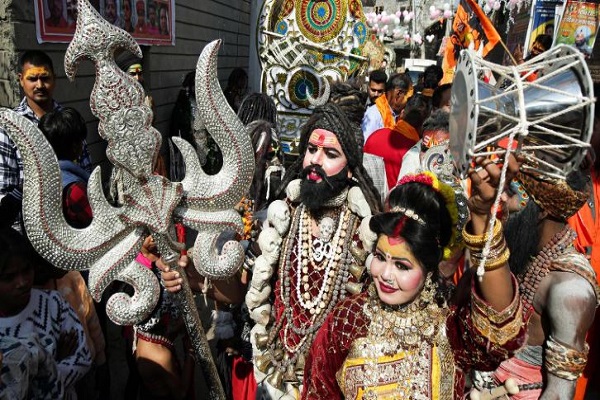 રાષ્ટ્રપતિ, ઉપરાષ્ટ્રપતિ અને પ્રધાનમંત્રીએ મહાશિવરાત્રી પર લોકોને શુભેચ્છા પાઠવી