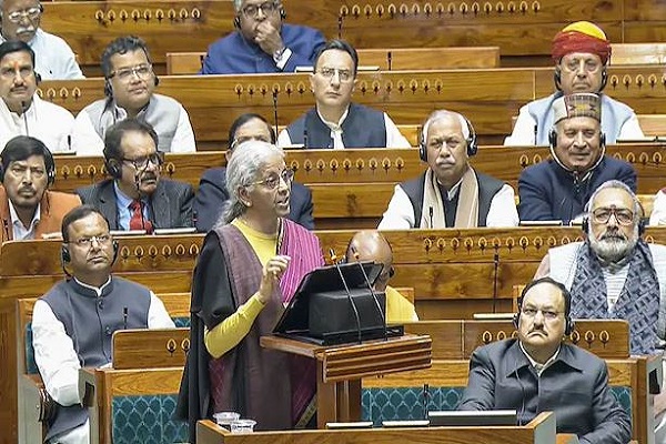 બજેટ 2026: શું સસ્તું થયું અને શું મોંઘું થયું? નાણામંત્રીએ કરી જાહેરાત