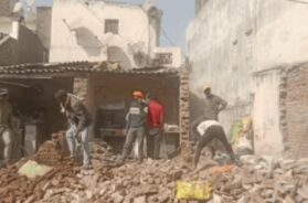 Rajkot, presser removed-1