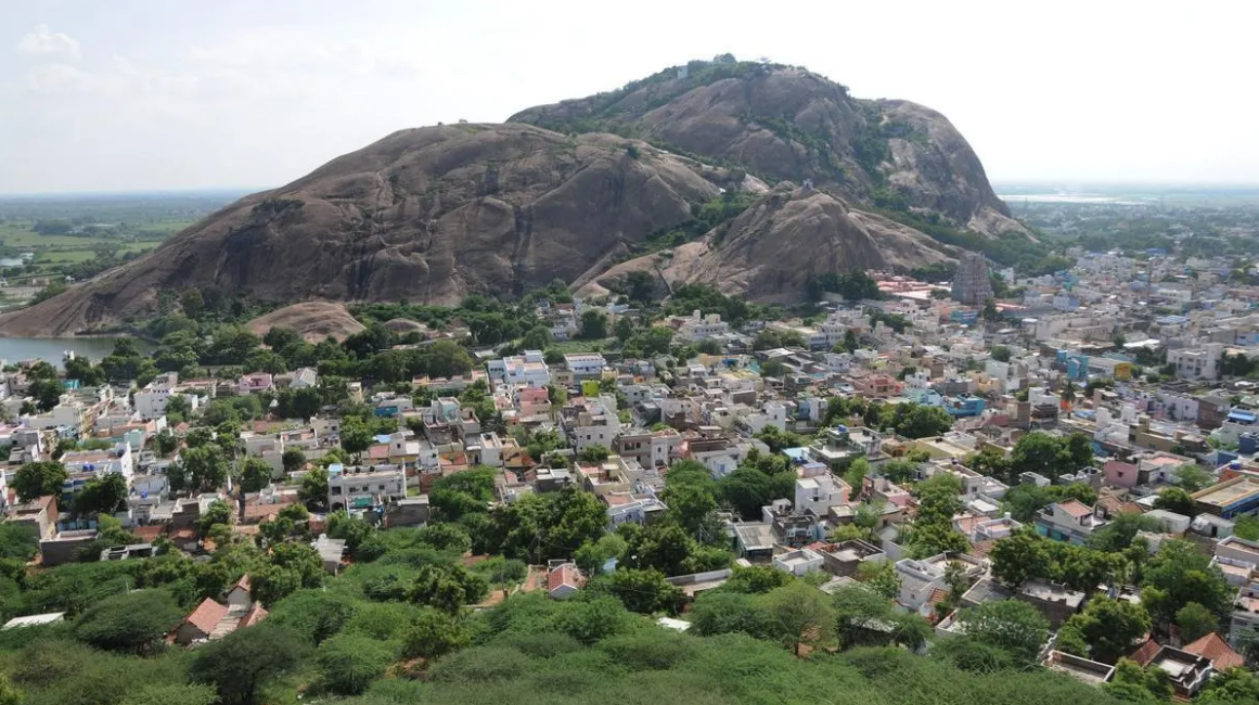 તિરુપ્પરનકુંદ્રમ પહાડી પર મુસ્લિમો વર્ષમાં દરરોજ નમાઝ પઢી શકશે