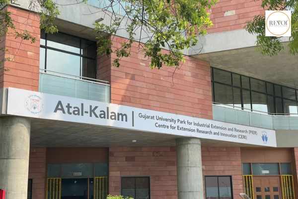 NSUIને પણ રાષ્ટ્રવાદ સામે વાંધો, સંશોધન પ્રદર્શનમાં તોડફોડ અને ગાળાગાળી કરી