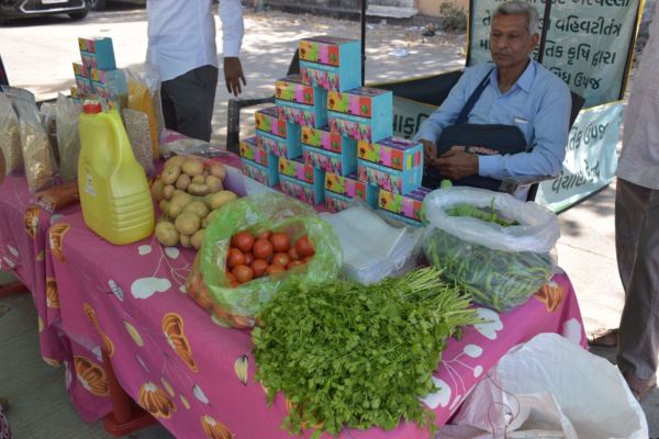 અરવલ્લી જિલ્લા પંચાયત દ્વારા મોડાસામાં પ્રાકૃતિક ખેત પેદાશોનો વિશેષ સ્ટોલ શરૂ