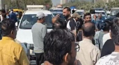 ZUNDAL HIGHWAY, PROTEST AGAINST CUTTING OFF