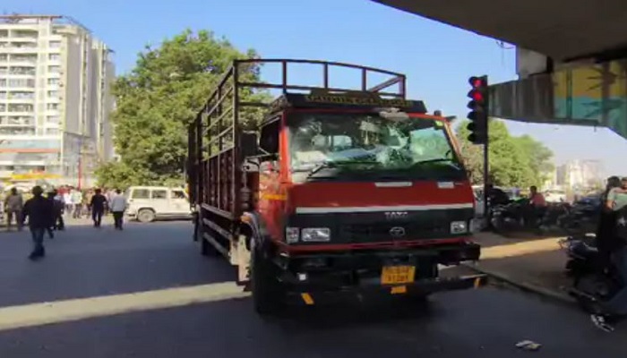 વડોદરામાં  આઈસર ટ્રકે બાઈકને અડફેટે લેતા બાઈકસવાર યુવતીનું મોત