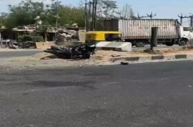 Accident, kheda highway