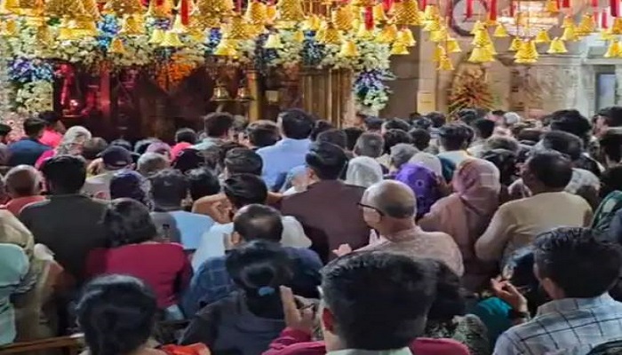 ચૈત્રી નવરાત્રીના પ્રથમ દિવસે શક્તિપીઠ અંબાજીમાં શ્રદ્ધાળુઓ ઉમટી પડ્યાં