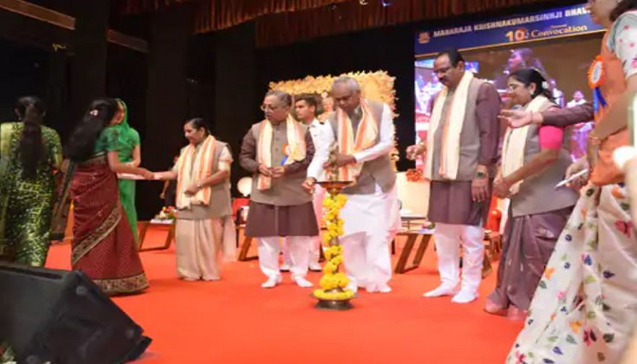 ભાવનગરમાં મહારાજા કૃષ્ણકૂમારસિંહજી યુનિનો 10મો પદવીદાન સમારોહ યોજાયો