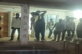 Cattle farmers protest against dairy