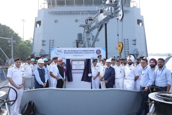 સ્વદેશી સ્ટીલ્થ ફ્રિગેટ ‘દુનાગિરી’ ભારતીય નૌકાદળને સોંપવામાં આવ્યું
