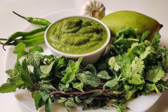 Mango mint chutney