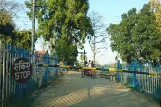 Naranpura railway phatak