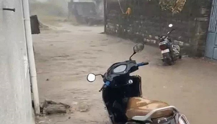 ગીર સોમનાથ જિલ્લામાં વીજળીના કડાકા સાથે પડ્યો કમોસમી વરસાદ, કેરીના પાકને નુકસાન