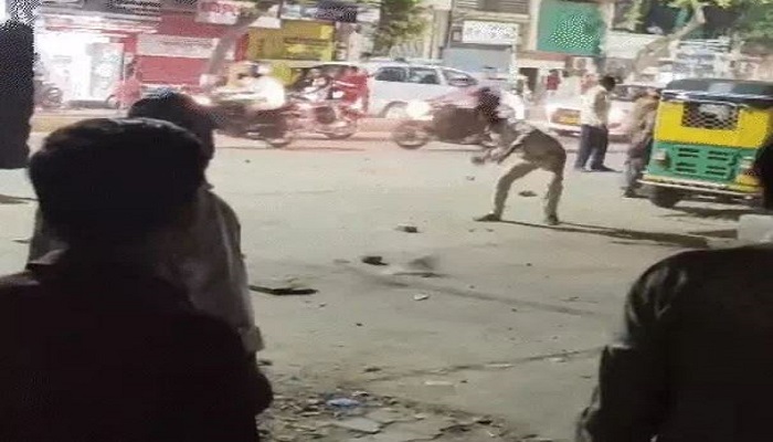 રાણીપમાં નજીવી વાતે એક સમાજના બે જુથો બાખડી પડ્યા, સામસામે પથ્થરમારો