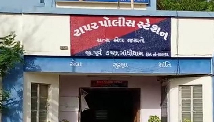 રાપરમાં સુપર માર્કેટની લિફ્ટમાં માથુ ફસાઈ જતા શ્રમિક યુવાનનું મોત