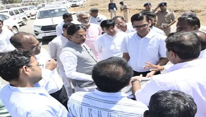 વાવ-થરાદના નાણી ગામે PM મોદીની સભાને લીધે મંત્રીઓએ આગોતરી તૈયારીની કરી સમીક્ષા