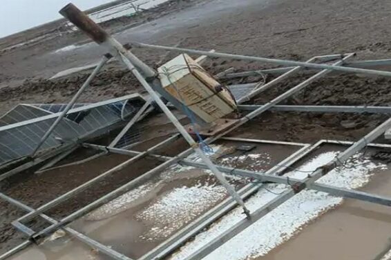 Solar panel callapse