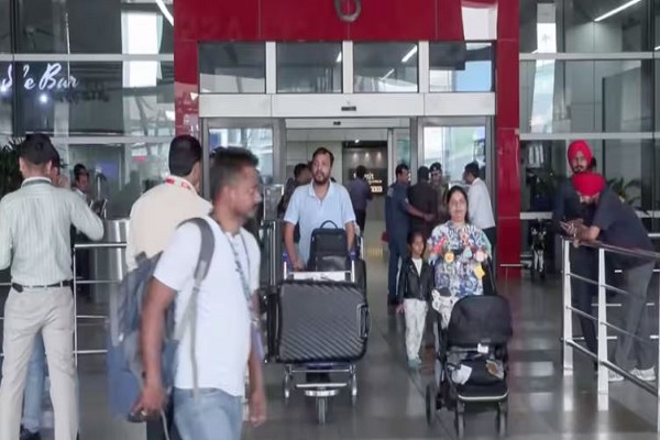 UAEમાં રહેતા તમામ ભારતીય નાગરિકોને સતર્ક અને શાંત રહેવાની સલાહ: ભારતીય દૂતાવાસ