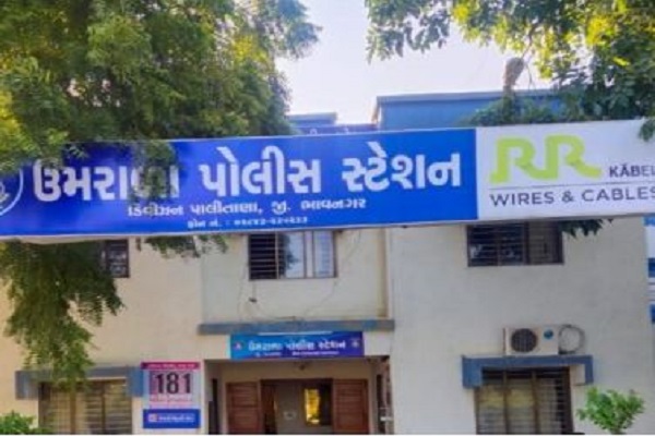 ઉમરાળાના જાળિયા ગામ પાસે પૂર ઝડપે બાઈક ડિવાઈડર સાથે અથડાતા બેના મોત