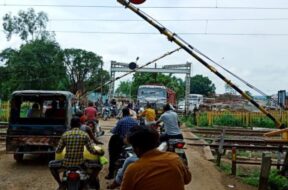 railway crossing free Gujarat by 2029