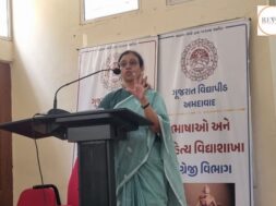 Rupaliben Burke, translation workshop, report and picture by Alkesh Patel