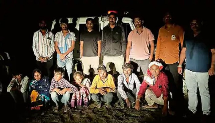 કચ્છના અફાટ રણમાં દાહોદના 9 શ્રમિકો ભુલા પડતા તમામનું કલાકો બાદ રેસ્ક્યુ કરાયું