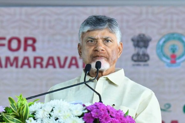 આંધ્રપ્રદેશ બસ અકસ્માત: મુખ્યમંત્રી એન ચંદ્રબાબુ નાયડુએ મૃતકોના પરિવારજનોને 5 લાખ રૂપિયાની સહાયની જાહેરાત કરી