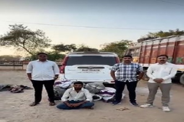 કચ્છમાં સોલાર પ્લાન્ટના કેબલ ચોરીને સ્કોર્પિયોમાં જતો શખસ બનાસકાંઠાથી પકડાયો