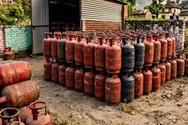 મુંબઈની હોટલોમાં LPG ગેસની અછત, ઘણા રેસ્ટોરન્ટ બંધ થયા