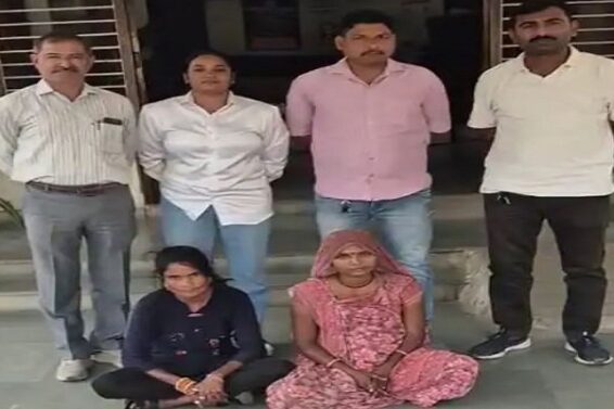 two women arrested, stealing from jewelers