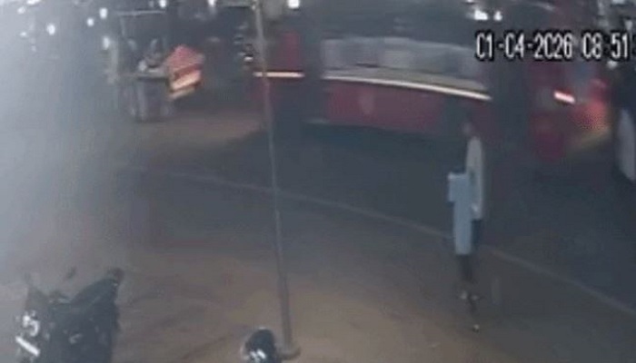 અમદાવાદના કૃષ્ણનગરમાં એએમટીએસ બસે બળદગાડાને અડફેટે લીધુ