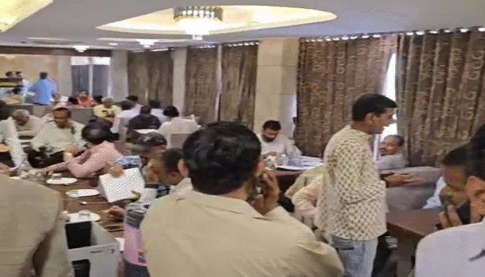 અમદાવાદમાં ઉમેદવારોની પસંદગી માટે ભાજપની સેન્સ પ્રક્રિયામાં દાવેદારો ઉમટી પડ્યાં