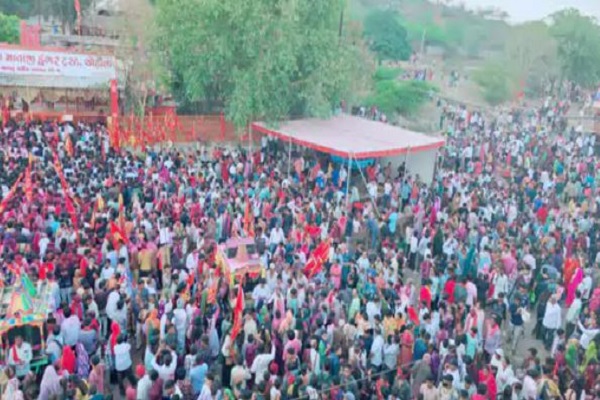 યાત્રાધામ ચોટિલામાં ચૈત્રી પુનમના  દર્શન માટે દોઢ લાખ શ્રદ્ધાળુઓ ઉમટી પડ્યાં