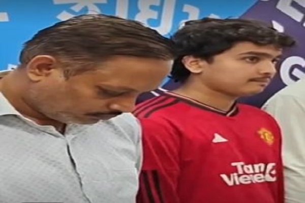 RTO E-ચલણની APK ફાઈલ મોકલી છેતરપિંડી કરતા બે આરોપી મુંબઈથી પકડાયા