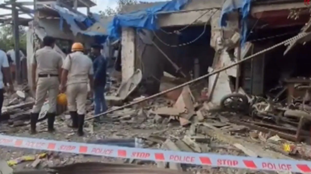 સેલવાસ: નાઈટ્રોજન ગેસ ગોડાઉનમાં સિલિન્ડર રિફિલિંગ વખતે ધડાકો, 4ના મોત