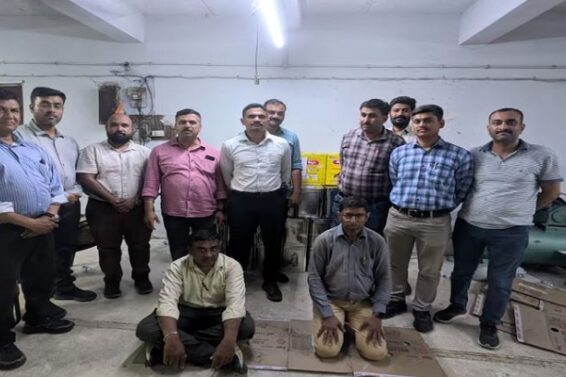 Fack ghee factory caught, Surat