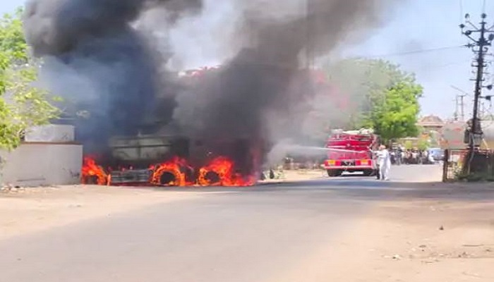 ધ્રાંગધ્રામાં પોલીસે જપ્ત કરેલા કેમિકલ ભરેલા ટેન્કરમાં આગ લાગી
