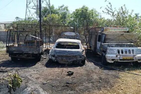 Karamsad, vehicles fire