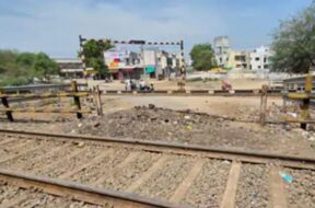 Nadiyad, SRP railway gat closed